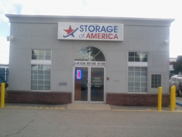 Storage of America - 62nd