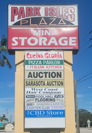 Park Isle Plaza & Storage