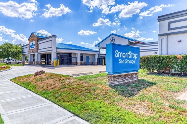 SmartStop Self Storage - Houston - 8415 Queenston Blvd