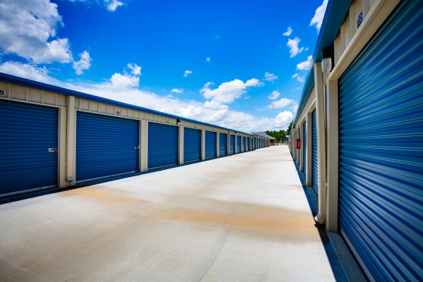 10 Federal Storage - Cleveland Rd