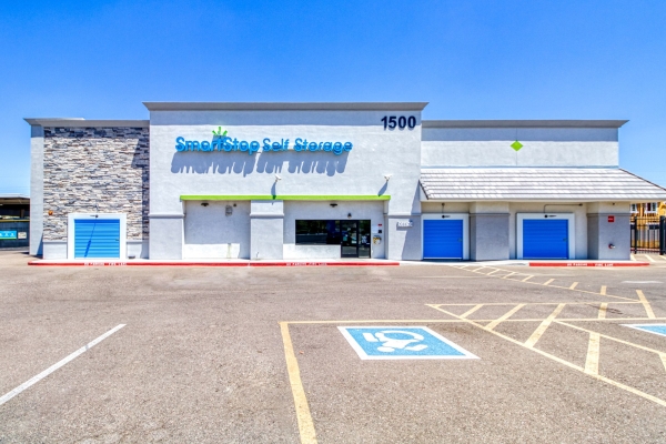 SmartStop Self Storage - Phoenix - 1500 E Baseline Rd