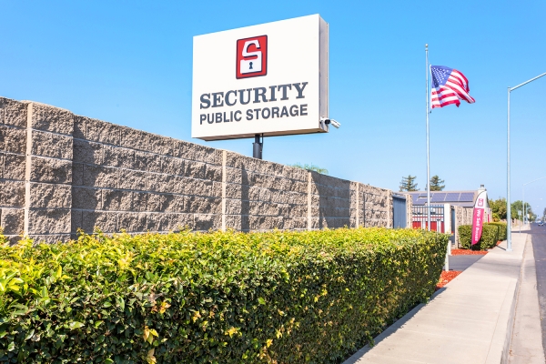 Security Public Storage - Riverbank