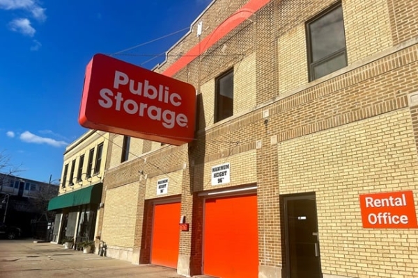 Public Storage - Chicago - 1512 West Jarvis Ave