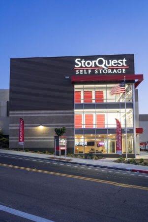 StorQuest - La Mesa / Commercial