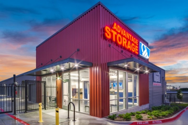 Advantage Storage - Lake Worth