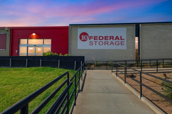 10 Federal Storage - Avenue F St