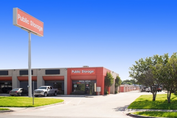 Public Storage - Irving - 1210 N Belt Line Road