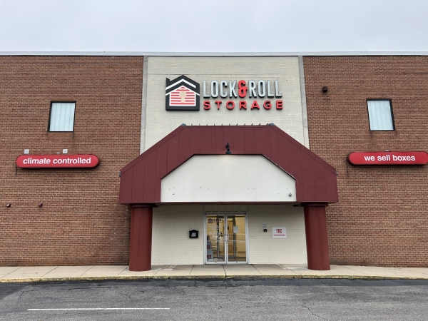 Lock & Roll Storage - Roanoke