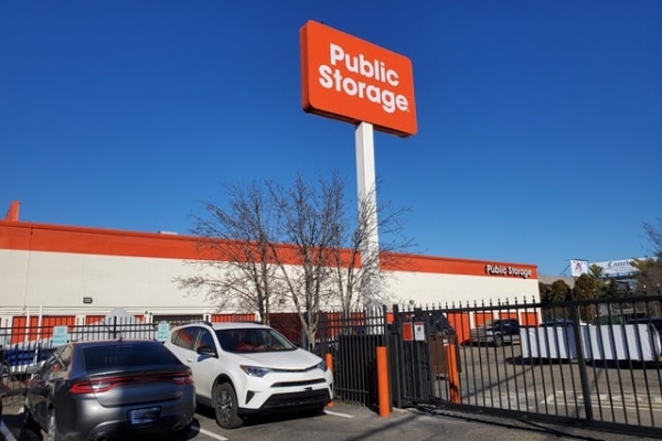 Public Storage - Staten Island - 275 Veterans Road W