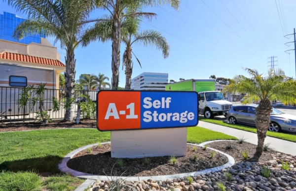 A-1 Self Storage -Fashion Valley - 1501 Frazee Rd