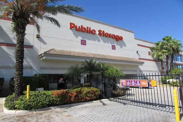 Public Storage - Boynton Beach - 400 E Industrial Ave