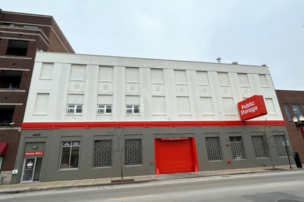 Public Storage - Chicago - 4430 N Clark Street