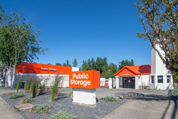 Public Storage - Hillsboro - 3075 SE Tualatin Valley Hwy