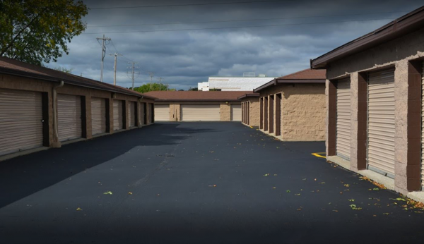 Storage Rentals of America - West Allis - W Lapham St