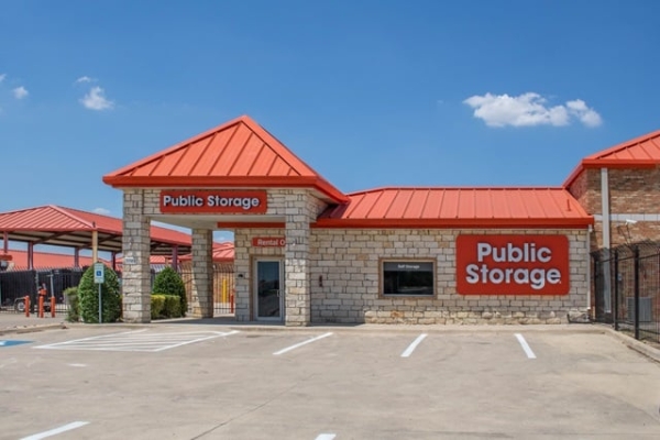 Public Storage - Watauga - 5501 Watauga Rd