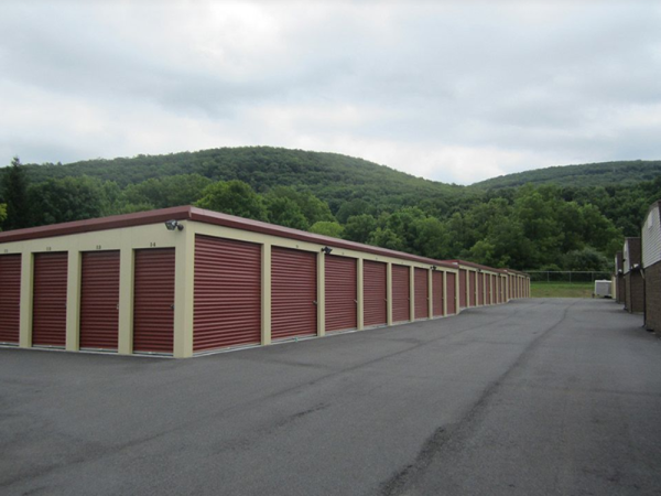 Storage Rentals of America - Vernon - Industrial Dr