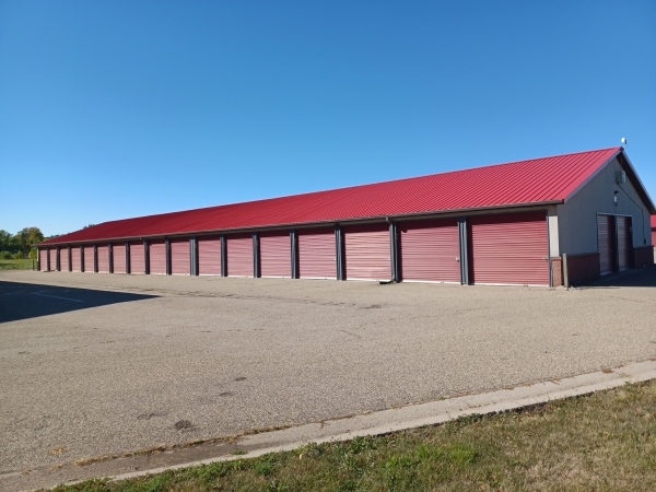 Storage Rentals of America - Maple Plain - Pioneer Creek Dr