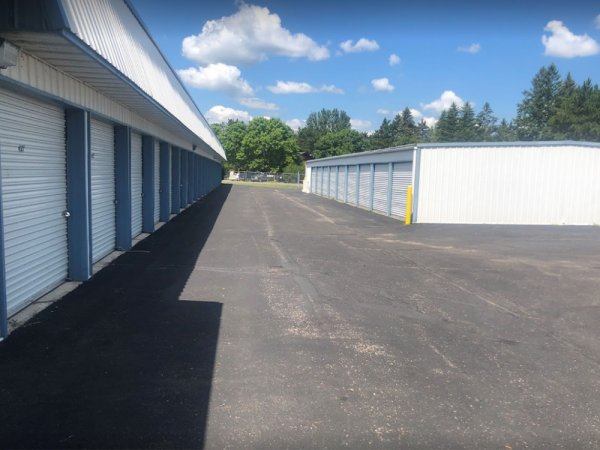 Storage Rentals of America - Becker - Bradley Blvd