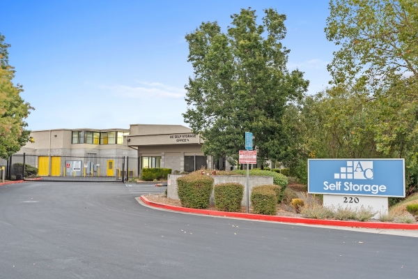 AC Self Storage - Rohnert Park