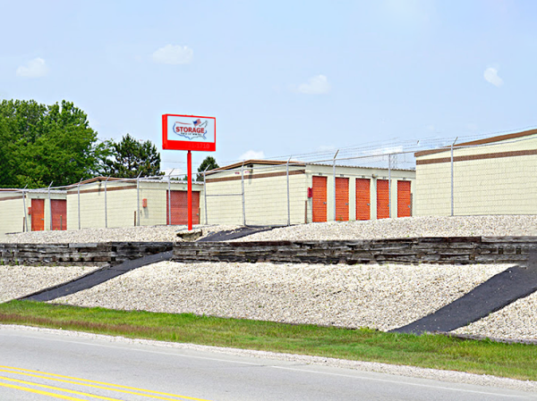 Storage Rentals of America - Zion -16th St.