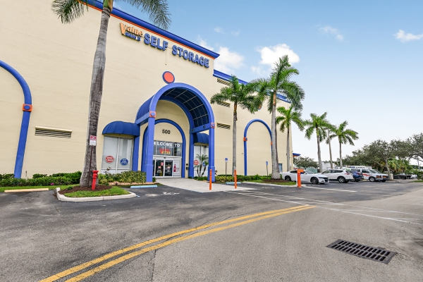 Value Store It Self Storage - Pompano Beach