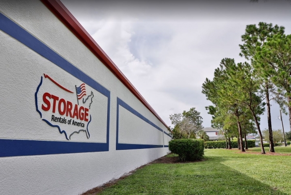 Storage Rentals of America - Riverview