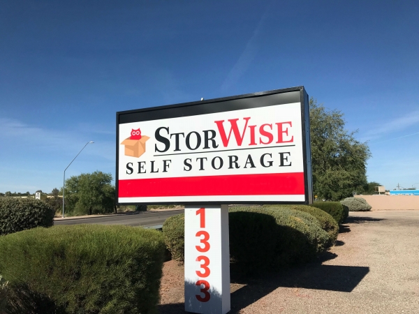 StorWise Pantano Pkwy