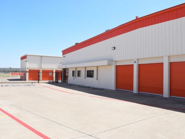 Public Storage - Dallas - 11085 Walnut Hill Lane