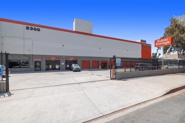 Public Storage - Los Angeles - 2300 Purdue Ave