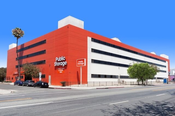 Public Storage - Los Angeles - 6801 Santa Monica Blvd