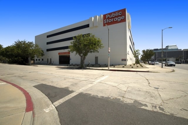 Public Storage - Los Angeles - 11625 W Olympic Blvd