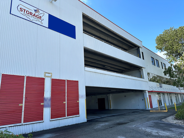 Storage Rentals of America - Hallandale Beach - W. Pembroke Rd