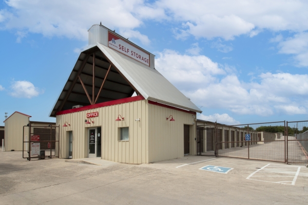 Devon Self Storage - 9162 - New Braunfels