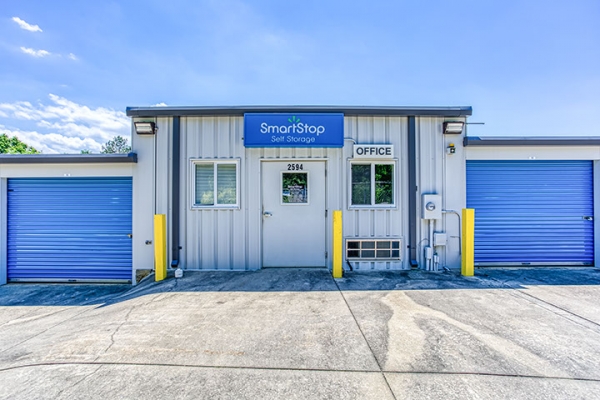 SmartStop Self Storage - Asheville - 2594 Sweeten Creek Rd