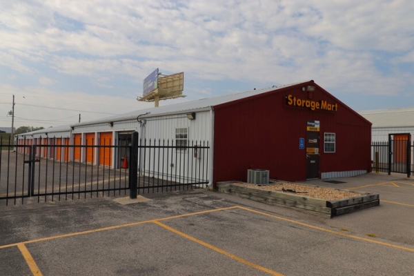 StorageMart - Hwy 50 & Milton Thompson Road