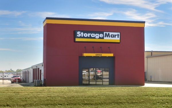 StorageMart - SE Hamblen Rd at 465 SE Oldham Pkwy