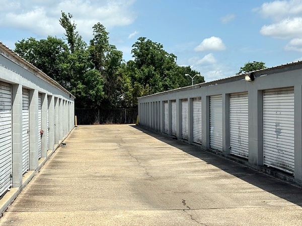 Storage Rentals of America - Monroe - Chatham St.