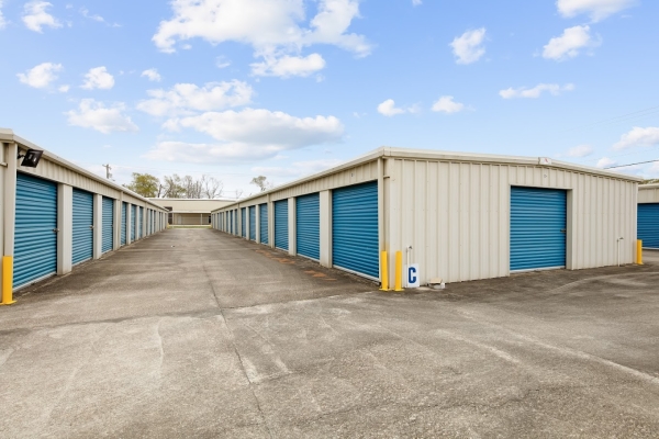 KO Storage of Breaux Bridge - W Mills Ave