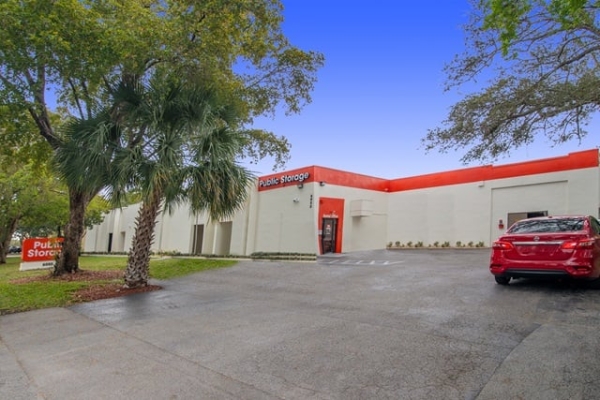 Public Storage - Miami Lakes - 6050 NW 153rd Street