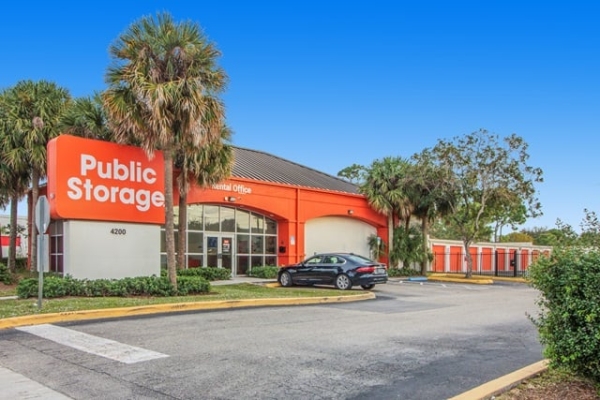 Public Storage - West Palm Beach - 4200 Okeechobee Blvd