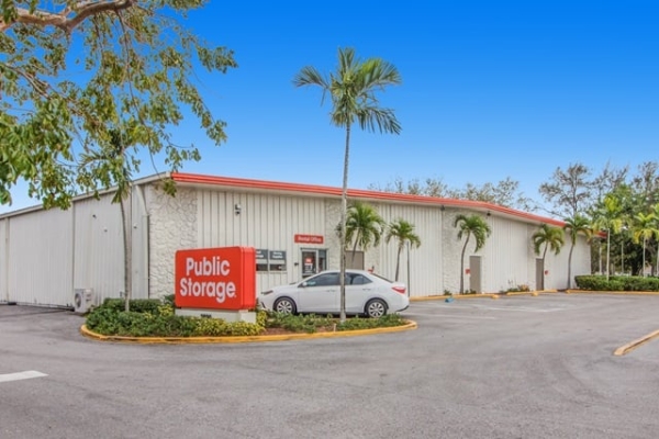 Public Storage - Greenacres - 3800 Jog Road