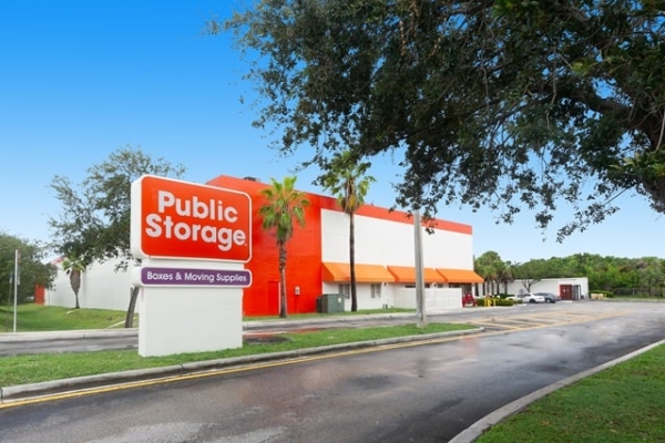 Public Storage - Pompano Beach - 801 E Sample Road