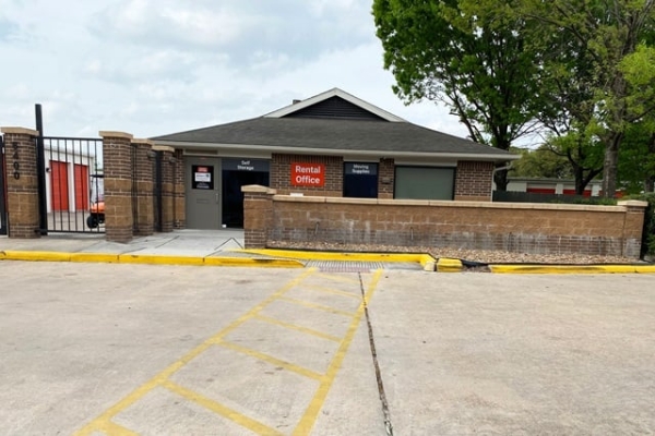 Public Storage - Houston - 6400 W Little York Rd