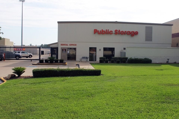 Public Storage - Conroe - 1450 I 45 South