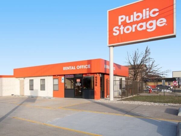 Public Storage - Burbank - 6990 W 79th Street