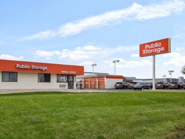 Public Storage - Palatine - 1385 E Dundee Road