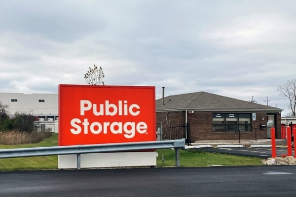 Public Storage - Carol Stream - 499 Phillips Court