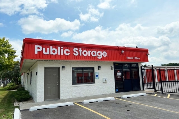 Public Storage - Chicago - 1001 W 111th Street