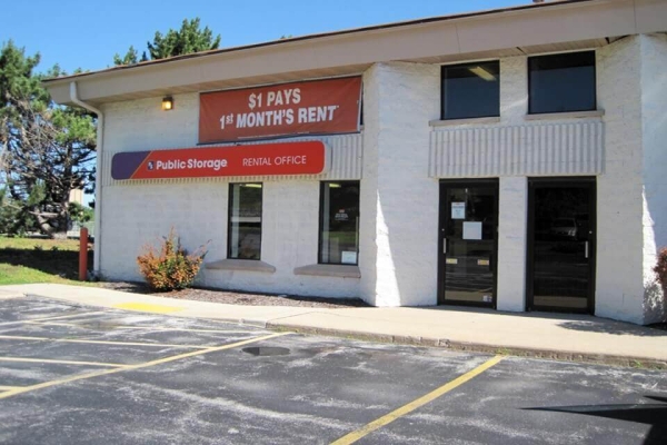 Public Storage - Waukesha - N5W22966 Bluemound Rd