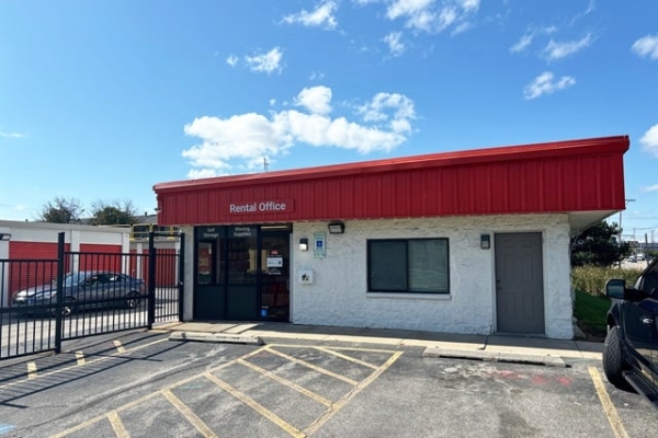 Public Storage - Elk Grove Village - 2901 Touhy Ave